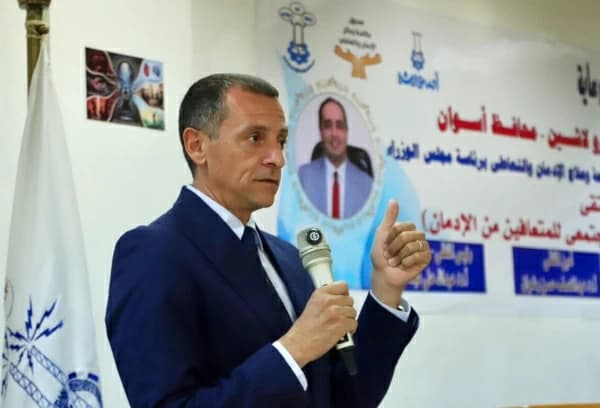 تسليم عقود أراضي المنصورية بأسوان بعد 23 عاماً