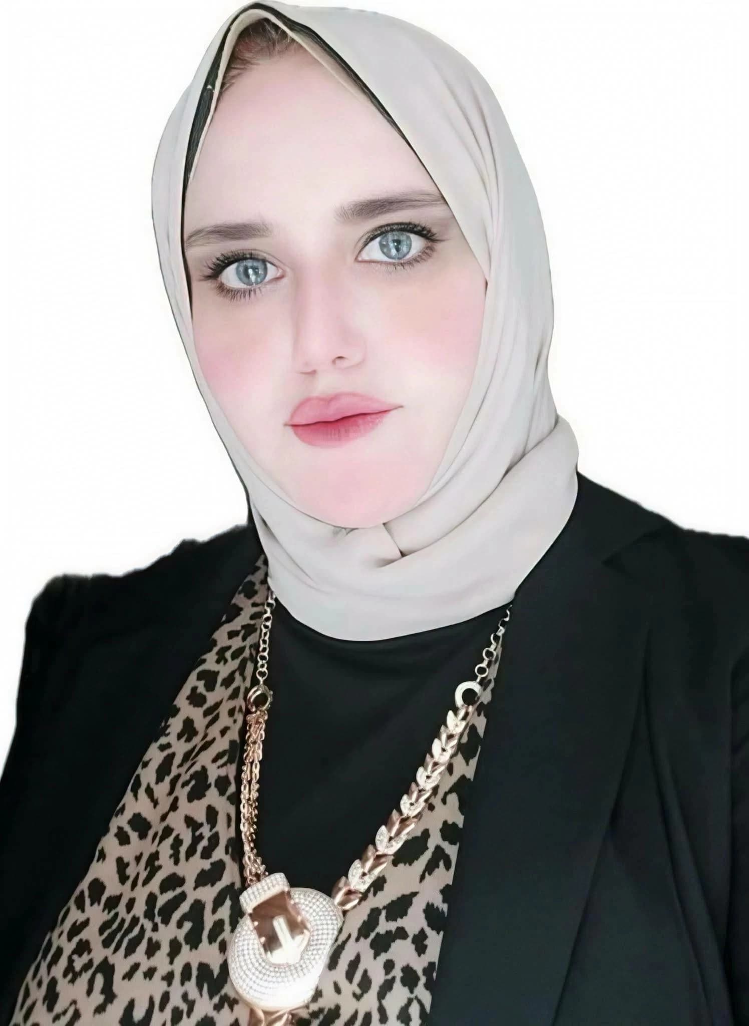 عميد طب المنوفية الجديدة تثير الاهتمام