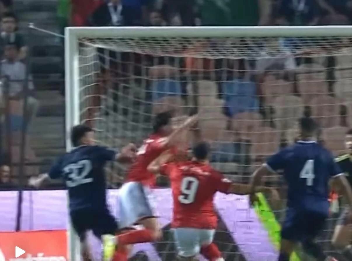 Mido criticizes ref over Al-Ahly penalty