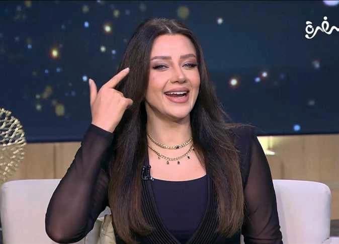 رضوى الشربينى عن الضحك مع الحبيب