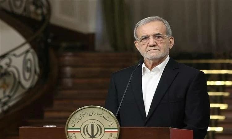 الرئيس الإيراني يربط فشل الضغوط الاقتصادية
