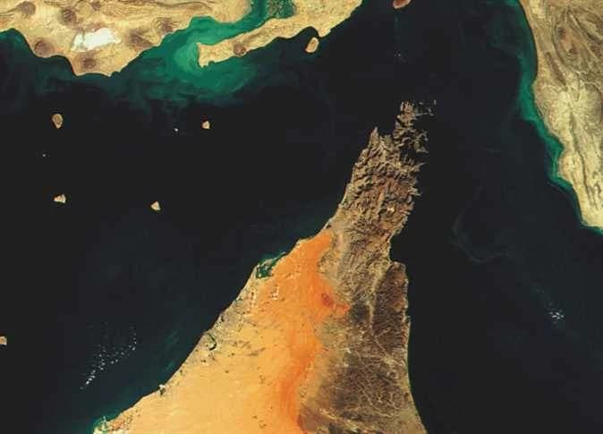 توزيع المسارات في مضيق هرمز بين إيران وعمان