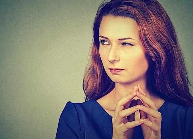 أبراج تنتقد وتلاحظ التفاصيل