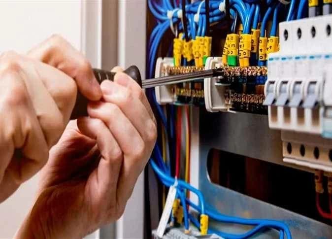 الكهرباء تحذر من مدعين بخفض غرامات سرقة التيار