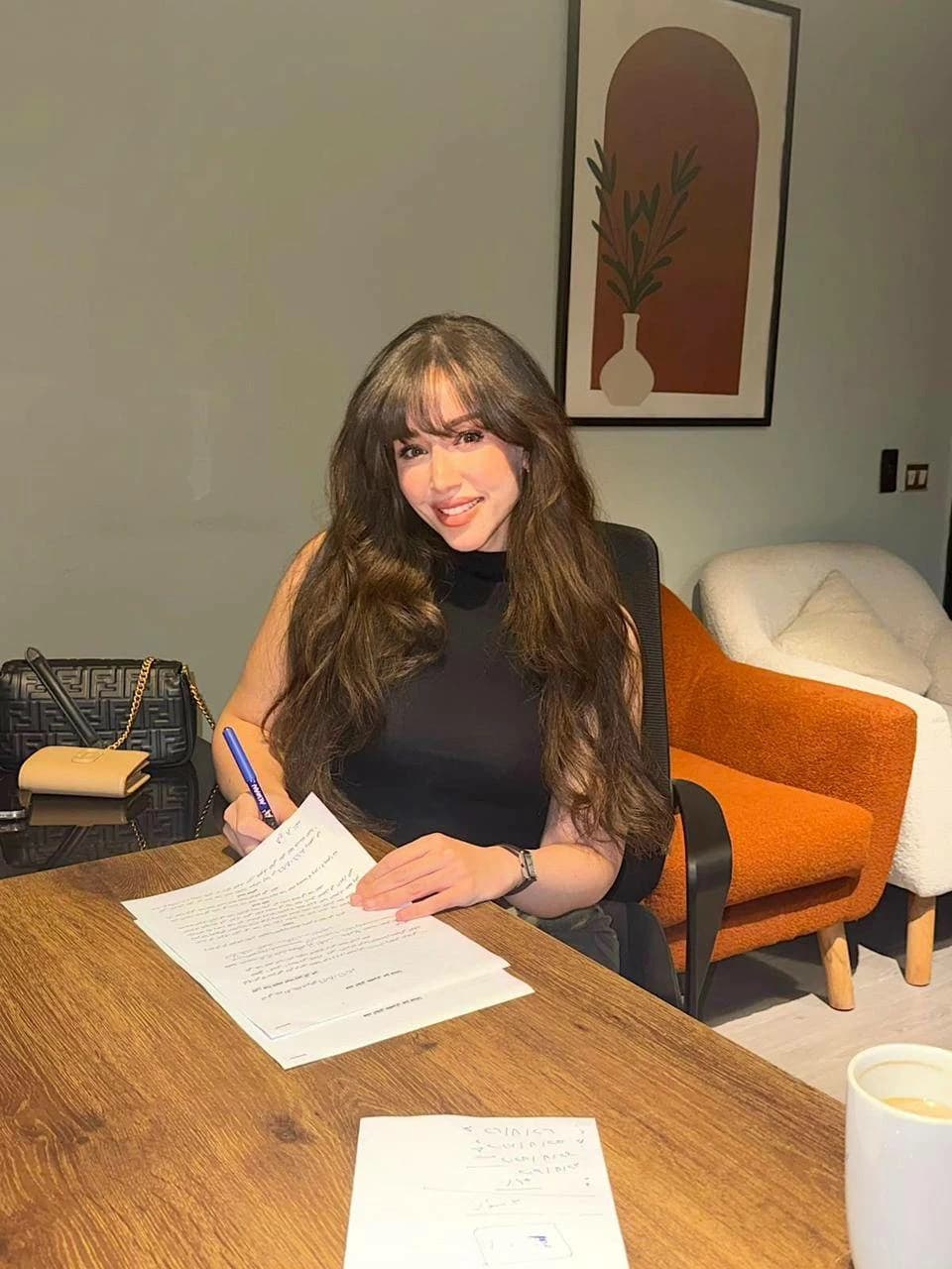 فرح الزاهد توقع عقدا مع تامر مرسى لمدة 3 سنوات