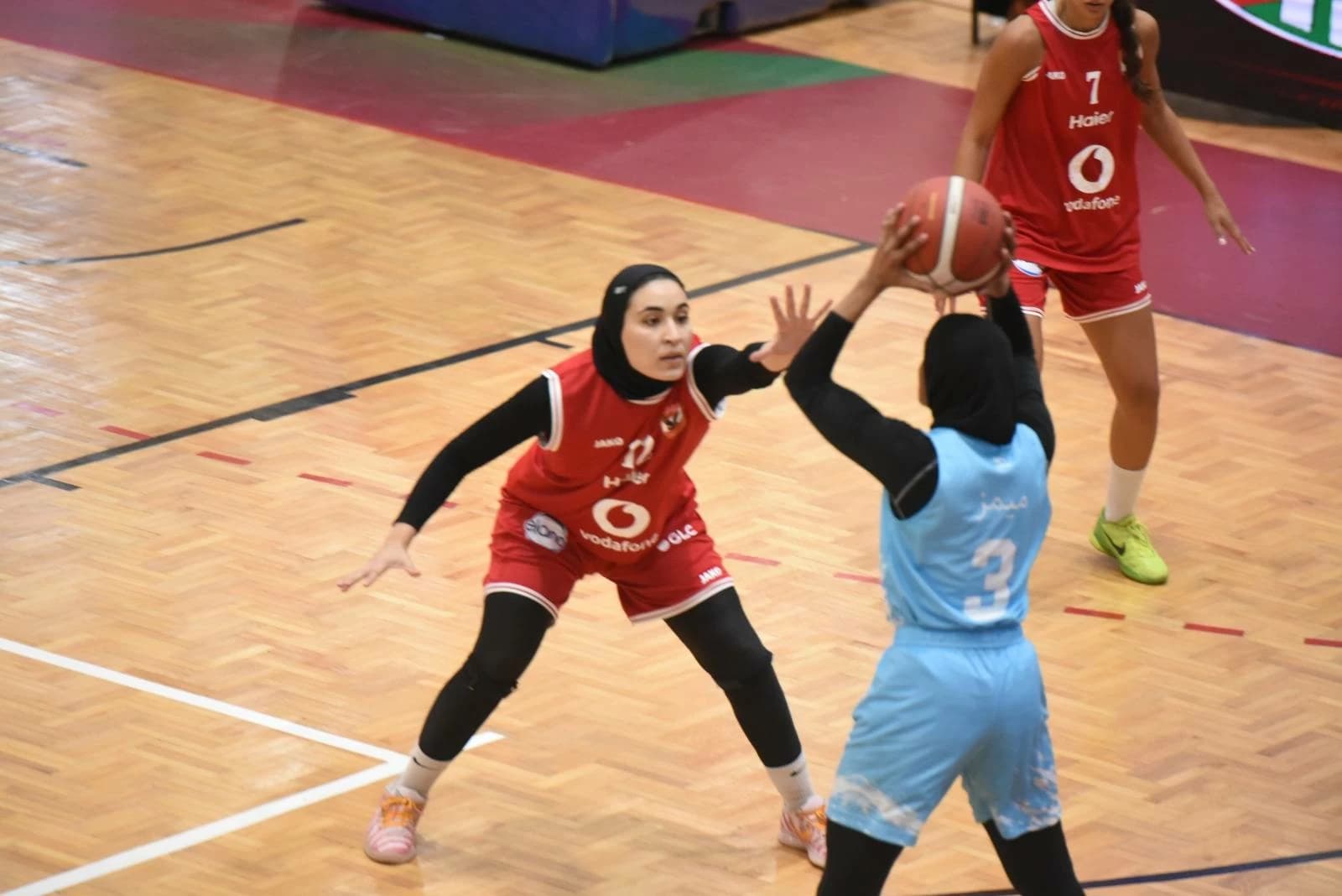 الأهلى يتوج بلقب البطولة العربية للسلة سيدات
