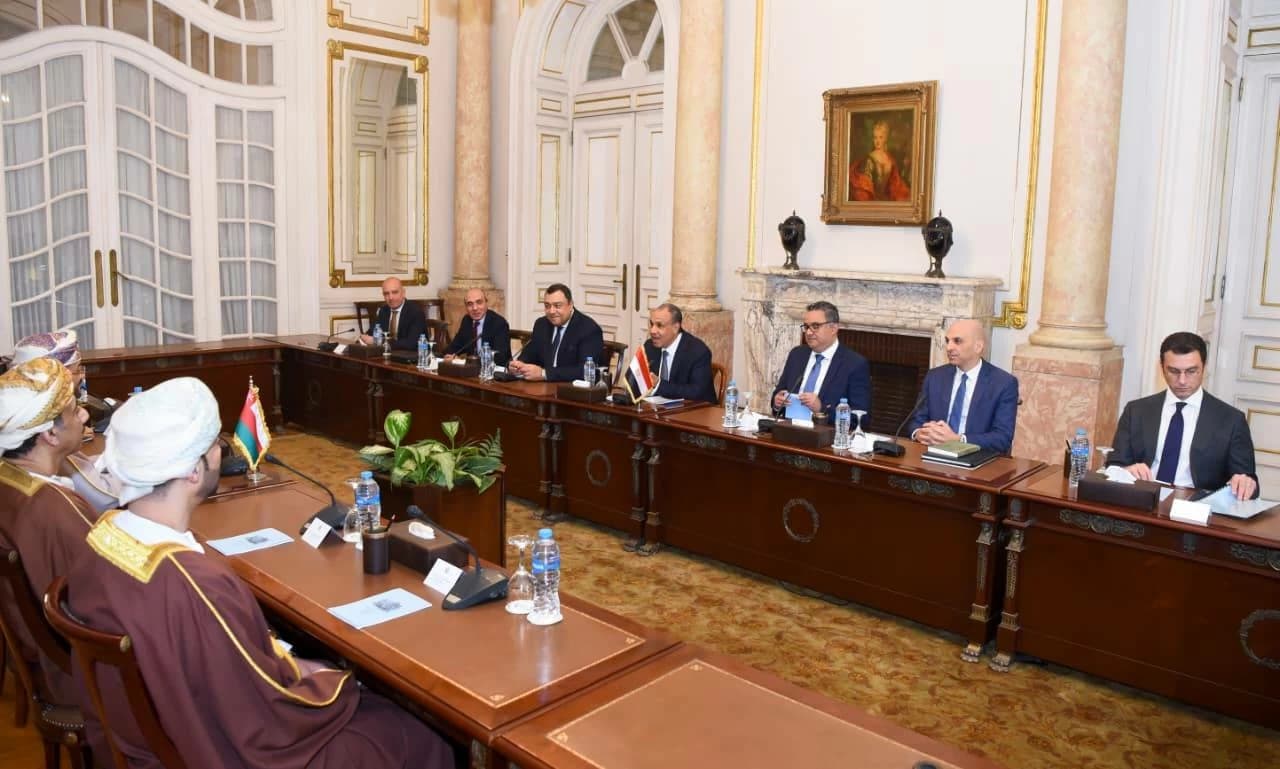 Egypt and Oman urge de-escalation and safeguard Strait of Hormuz navigation