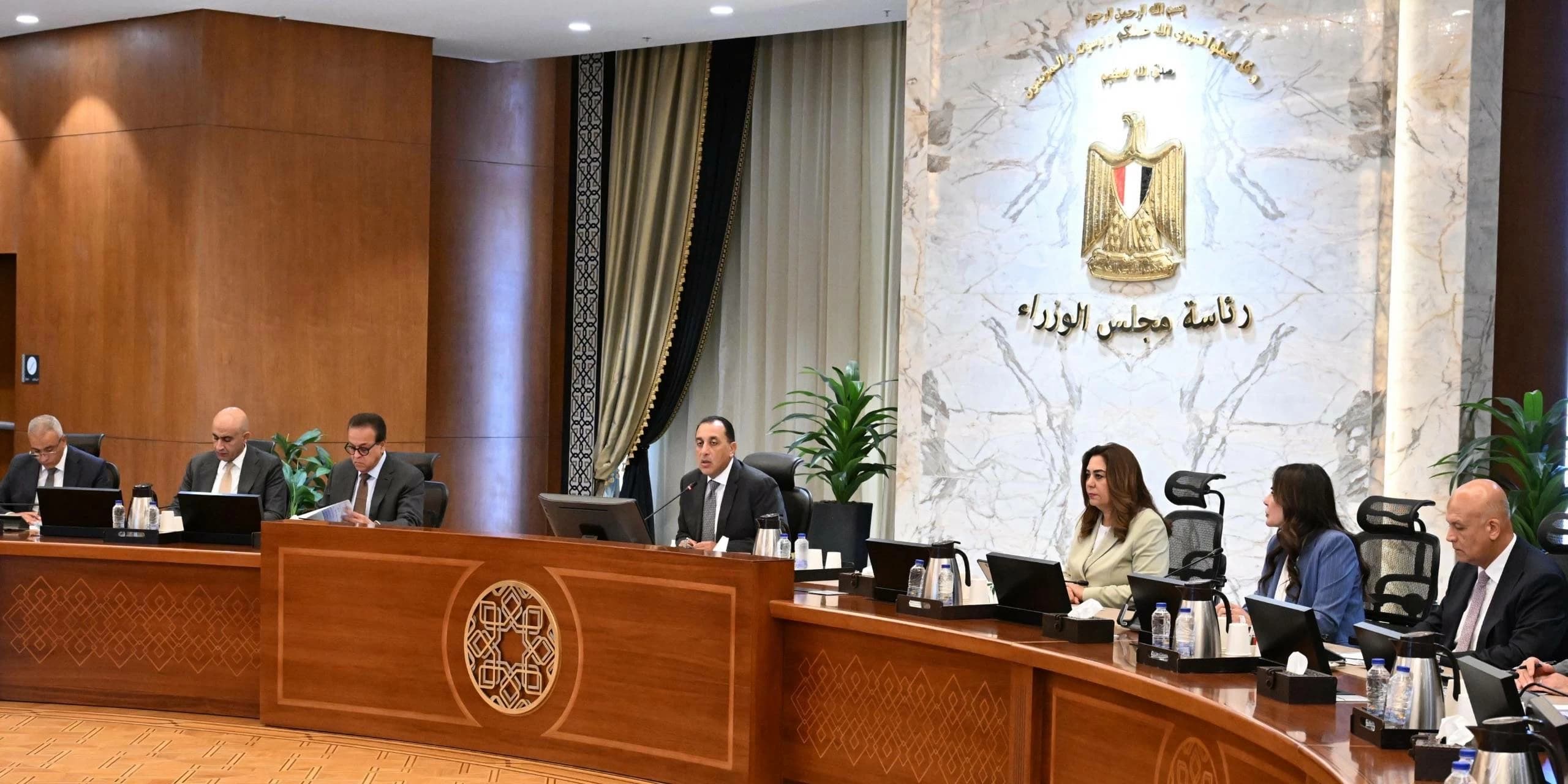 مدبولي يوصي باستخدام الطلمبات المحلية في مشروعات حياة كريمة