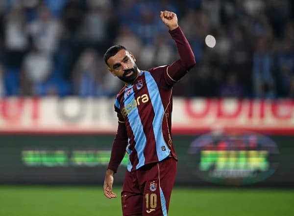 Ex Tottenham coach criticizes Salah for Turkish move