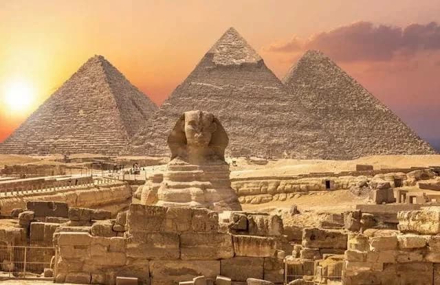 Hawass Discusses Vatican Papyrus and Pyramids