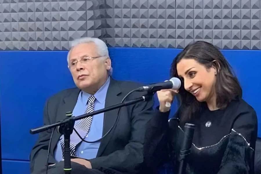والد أنغام يمر بأزمة صحية