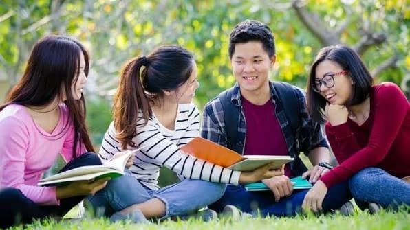 3 أبراج تبدأ السنة الدراسية بحماس