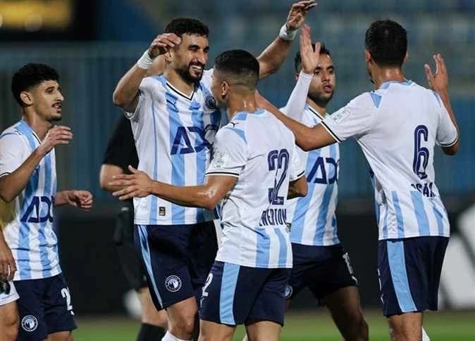 بيراميدز يقرر تجديد عقد نجم الدفاع خوفا من الأهلي