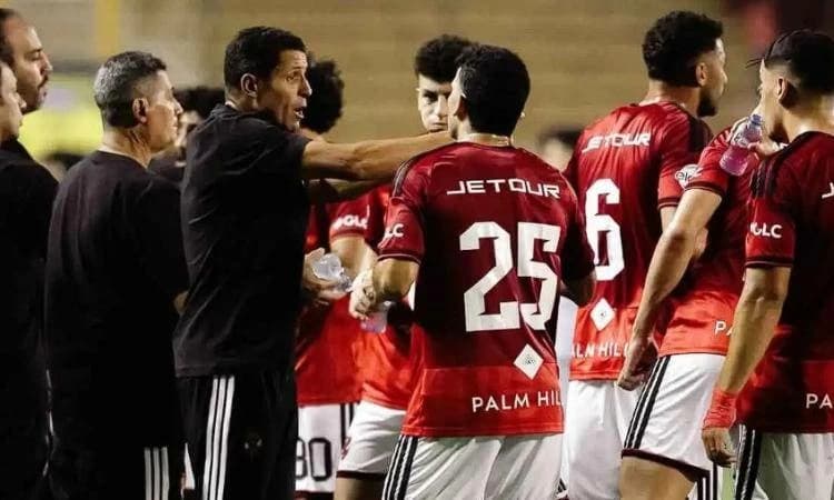 نجم الأهلي السابق يعبر عن قلقه من رحيل عموتة
