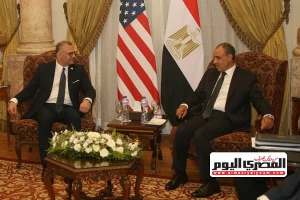 Foreign minister reviews Sudan and Libya with US advisor