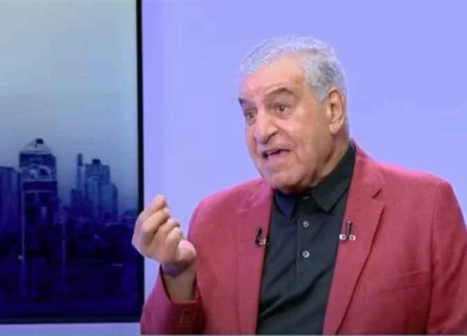 زاهى حواس يبتعد عن السوشيال ميديا