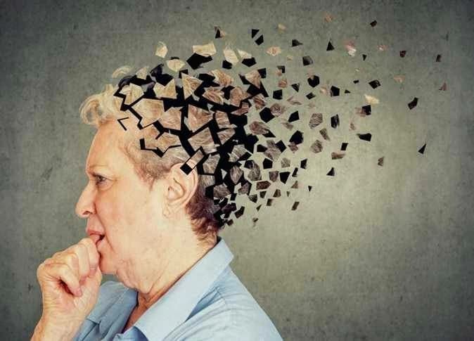 يوميات ابنة مع أمها المصابة بالزهايمر