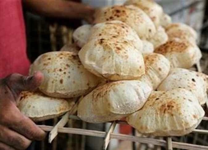 هل سيرتفع سعر رغيف العيش بعد زيادة الدقيق