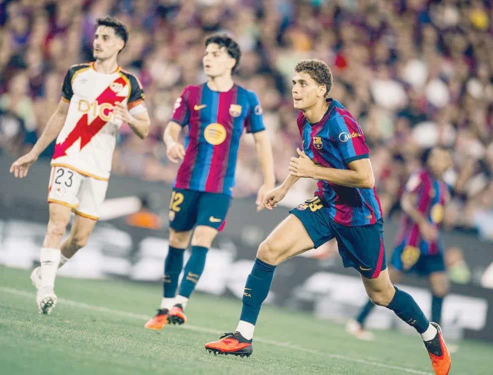 برشلونة يتابع موهبة برازيلية في الهجوم