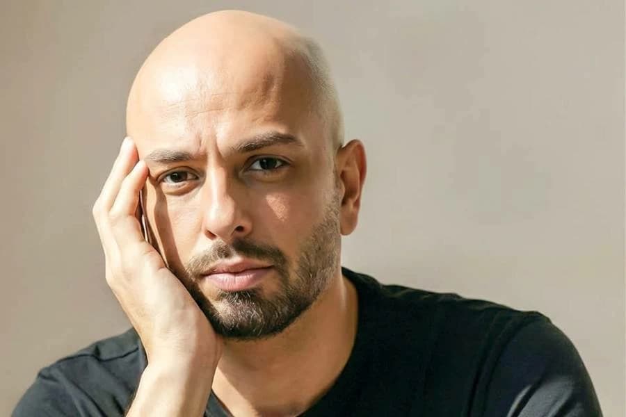 أحمد مراد يروّج لجزء جديد من الفيل الأزرق قبل العيد