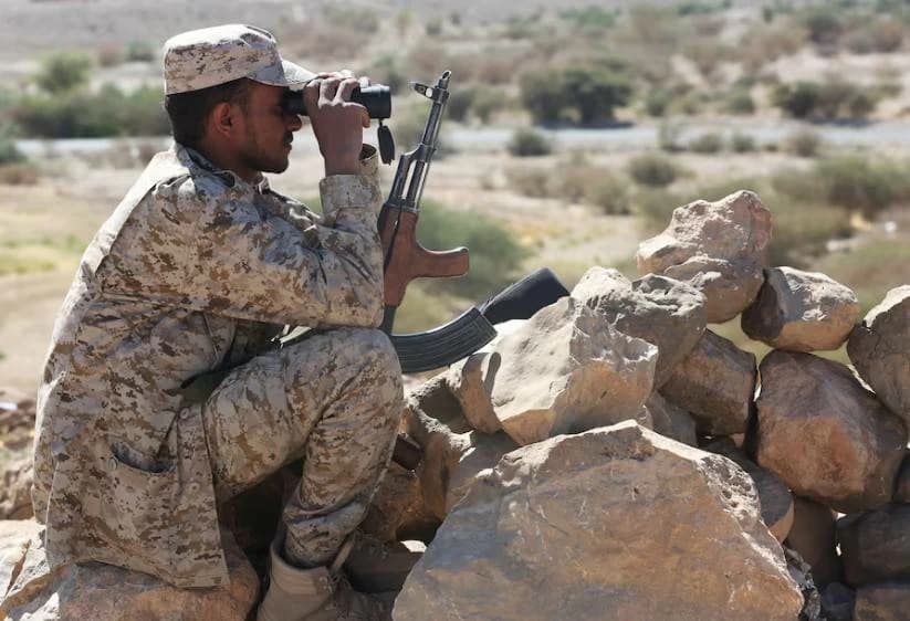 Yemen Forces Strike Houthi Positions Near Bab al-Mandab