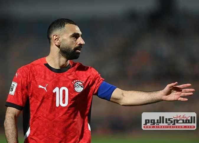 محمد صلاح يحدد موقفه من معسكر مصر القادم