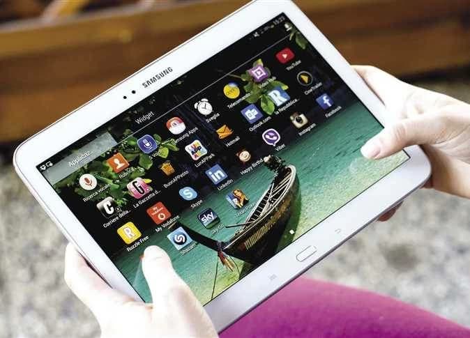 Shop owner jailed for embezzling tablets