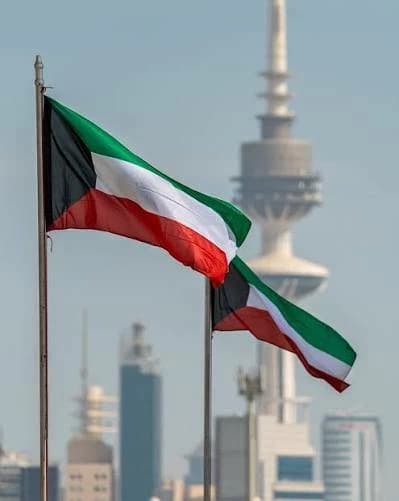الكويت تحذر من الاقتراب من مناطق محددة