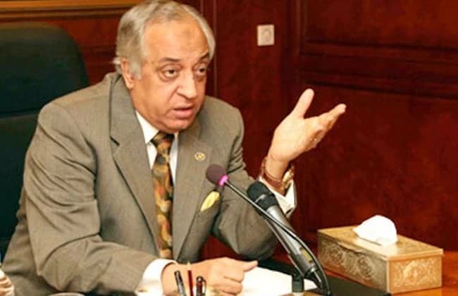خادمة متهمة بسرقة منزل أسرة وزير الداخلية السابق