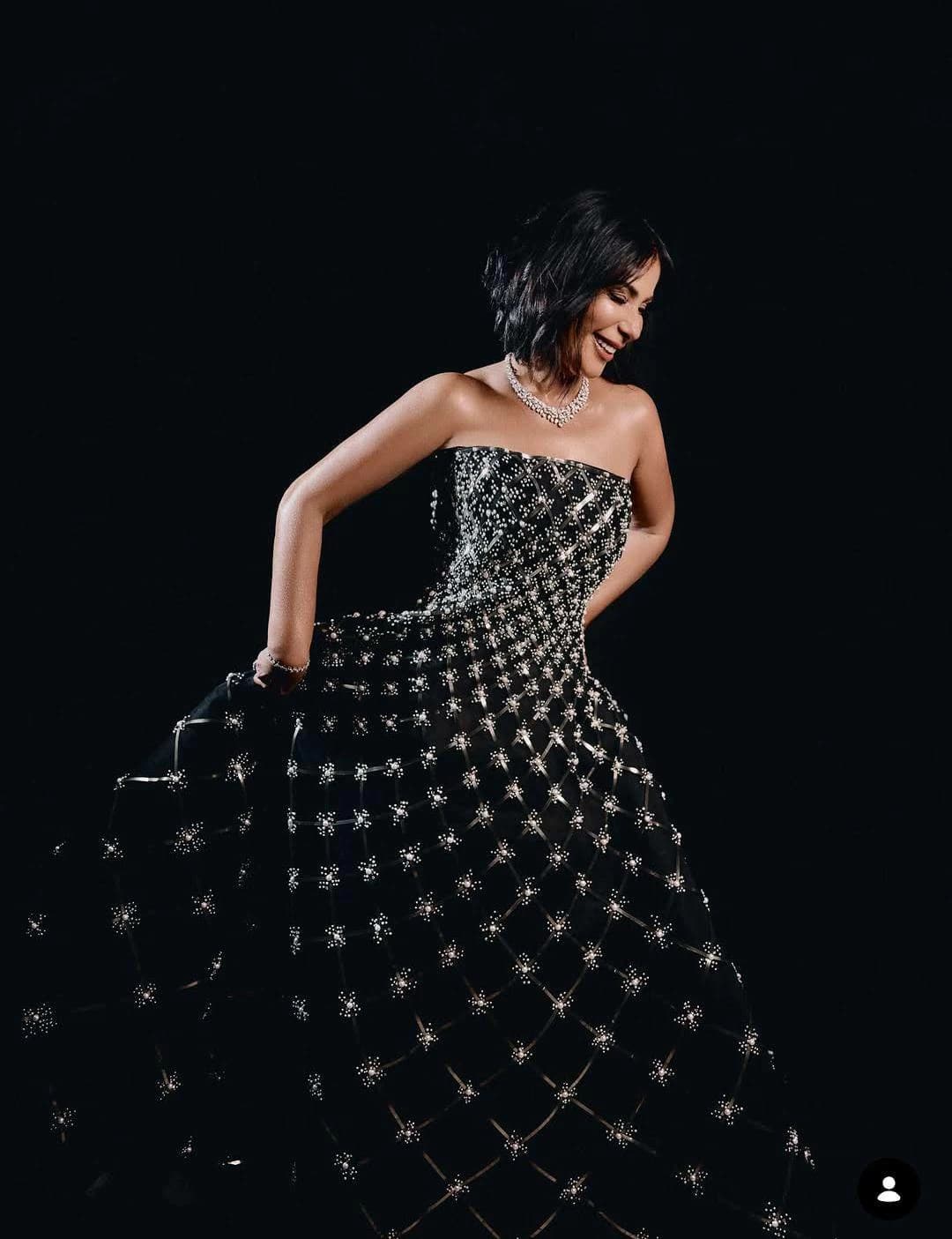 Mona Zaki Celebrates Award Win at El Gouna