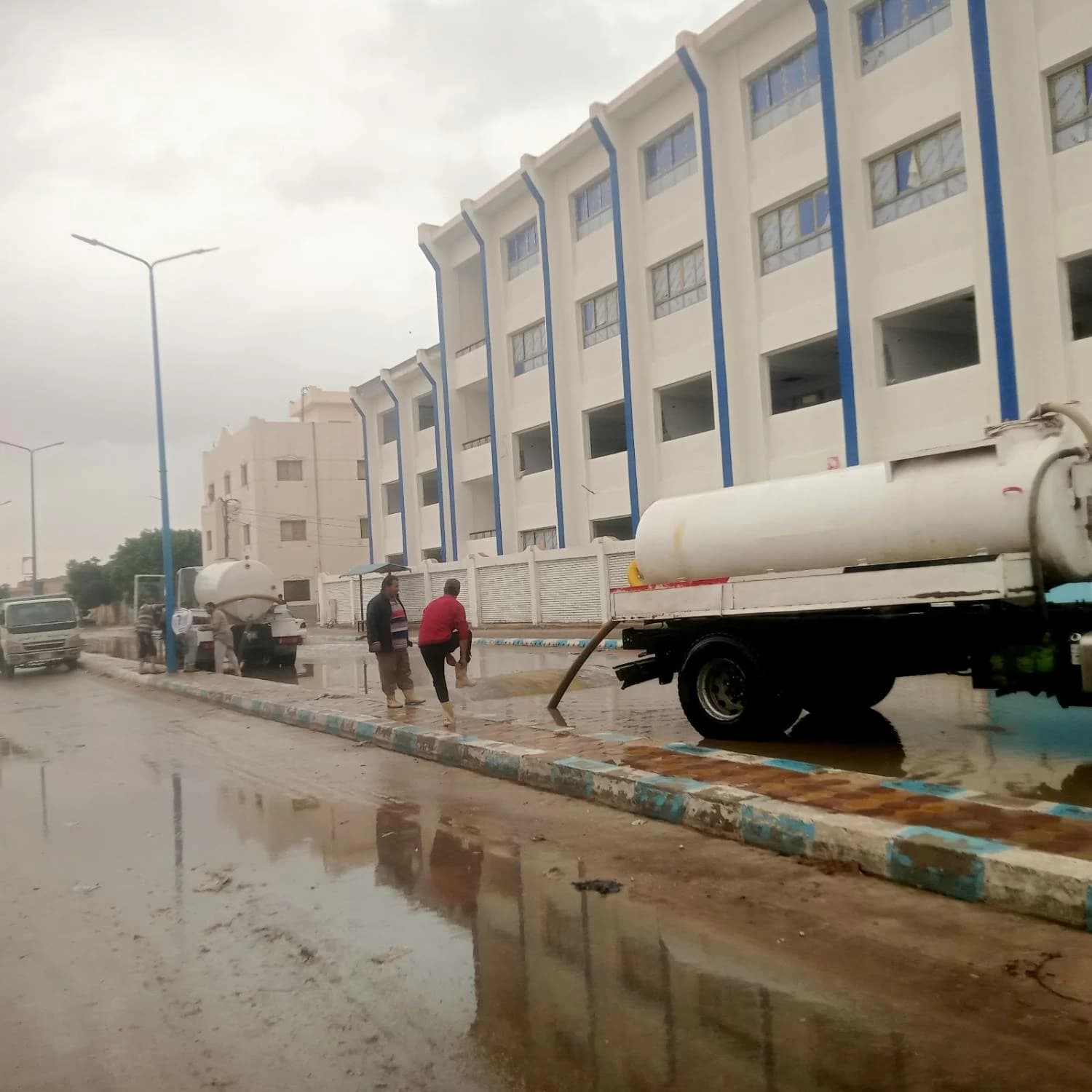 مطر مفاجئ في مطروح وتحذير من الأرصاد