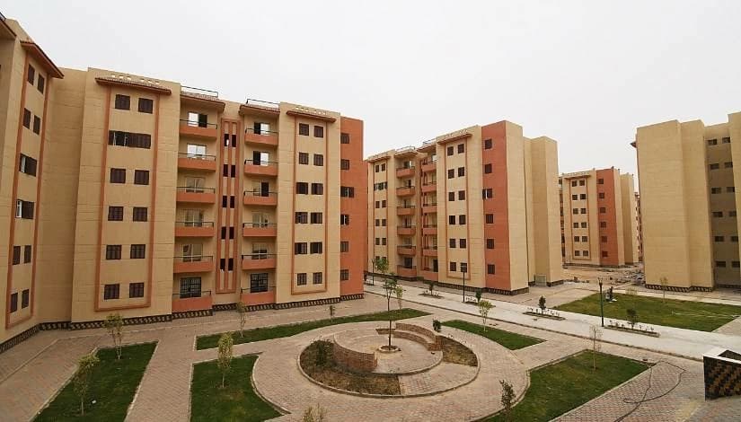 الإسكان تؤكد حظر الأنشطة التجارية في بدرومات المدن الجديدة