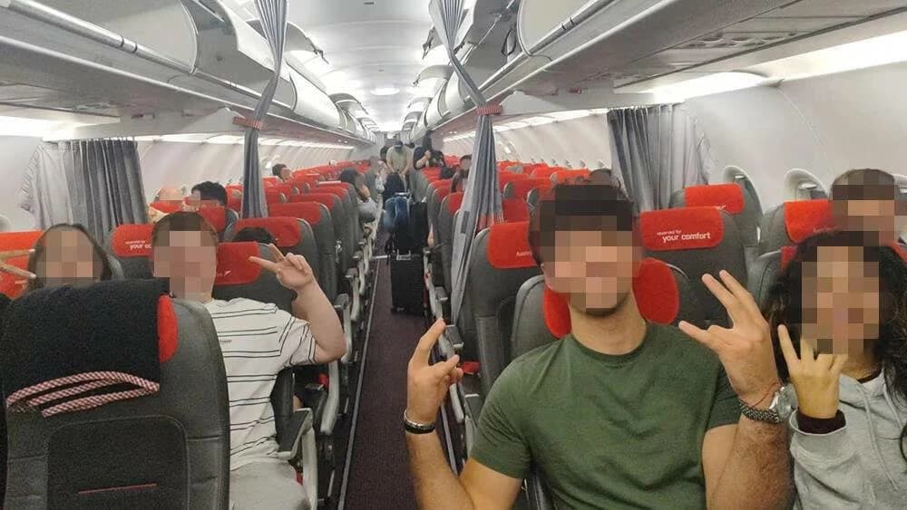 Bomb on Israeli plane diverts route to Sofia