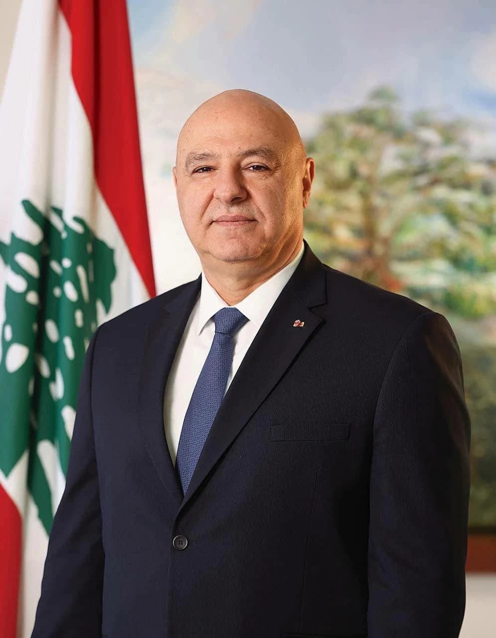 الرئيس اللبناني يدعو للتفاوض لإنهاء الحروب