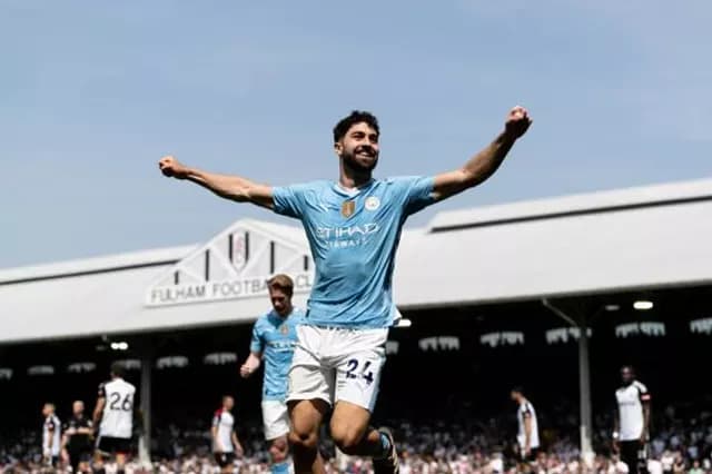 Gvardiol Signs New City Contract