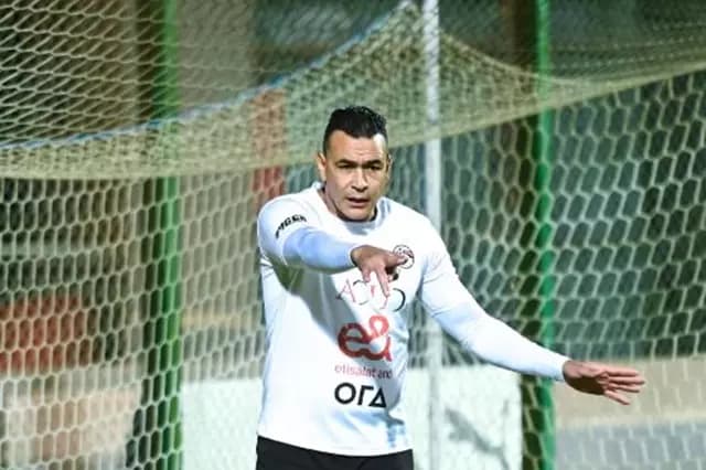 الحضري قريب من تدريب حراس المنتخب الأولمبي