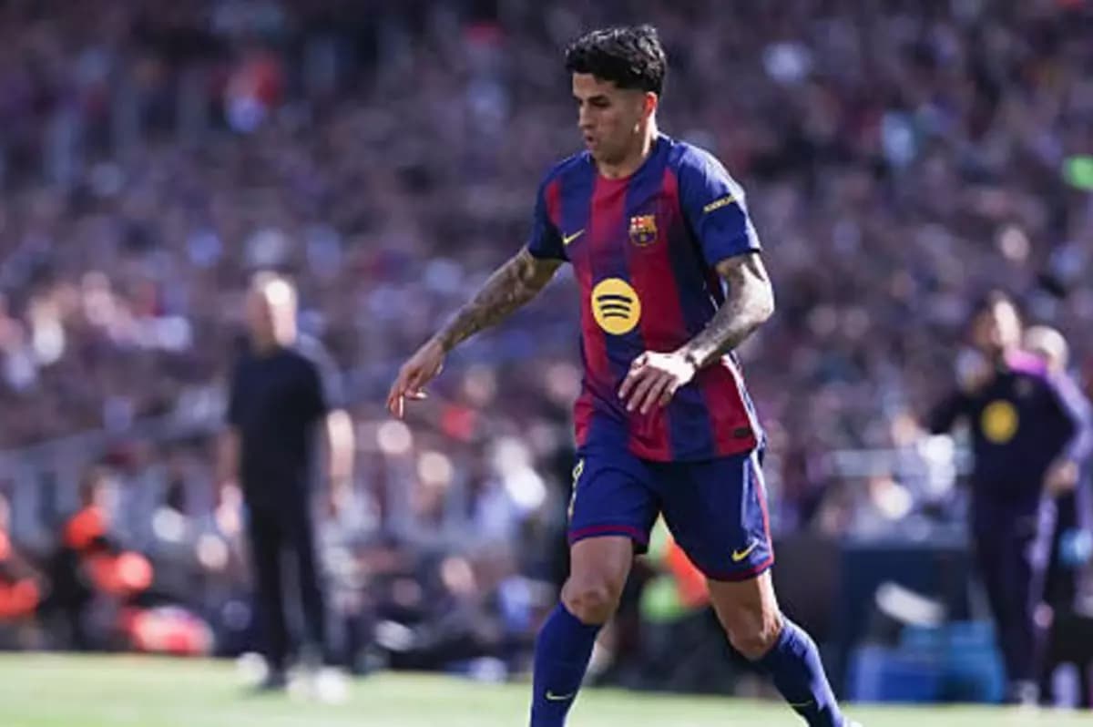 Barcelona signs Cancelo until 2029