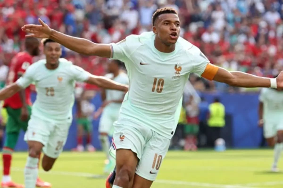 فرنسا تحقق 15 رقما قياسيا في فوزها على المغرب بكأس العالم