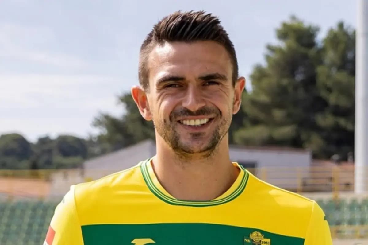 Dynamo Zagreb signs replacement for Al-Ahli