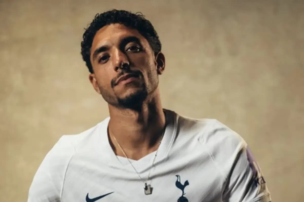 Tottenham unveils Omar Marmoush's jersey