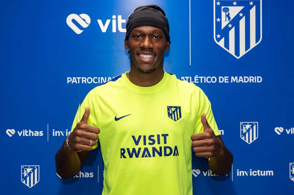 Atlético Madrid signs Jonathan David