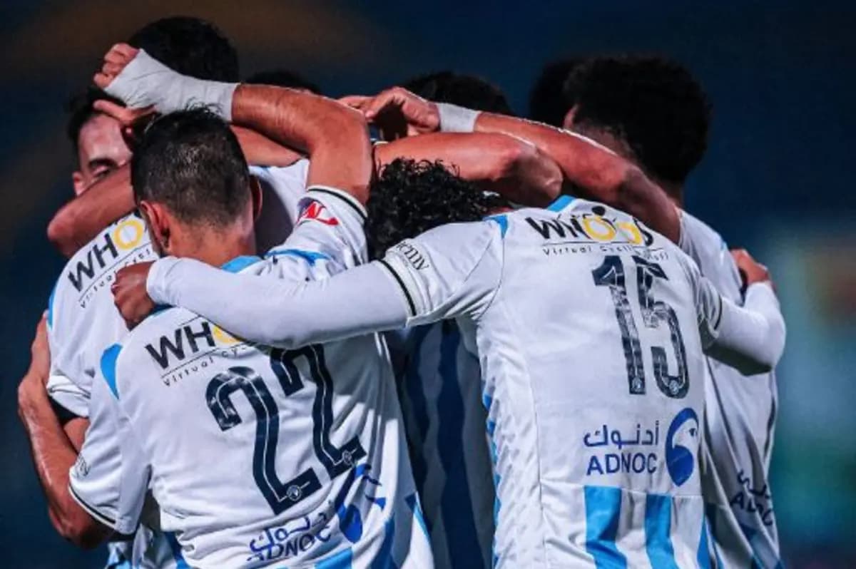 Pyramids Lead Egypt Premier League