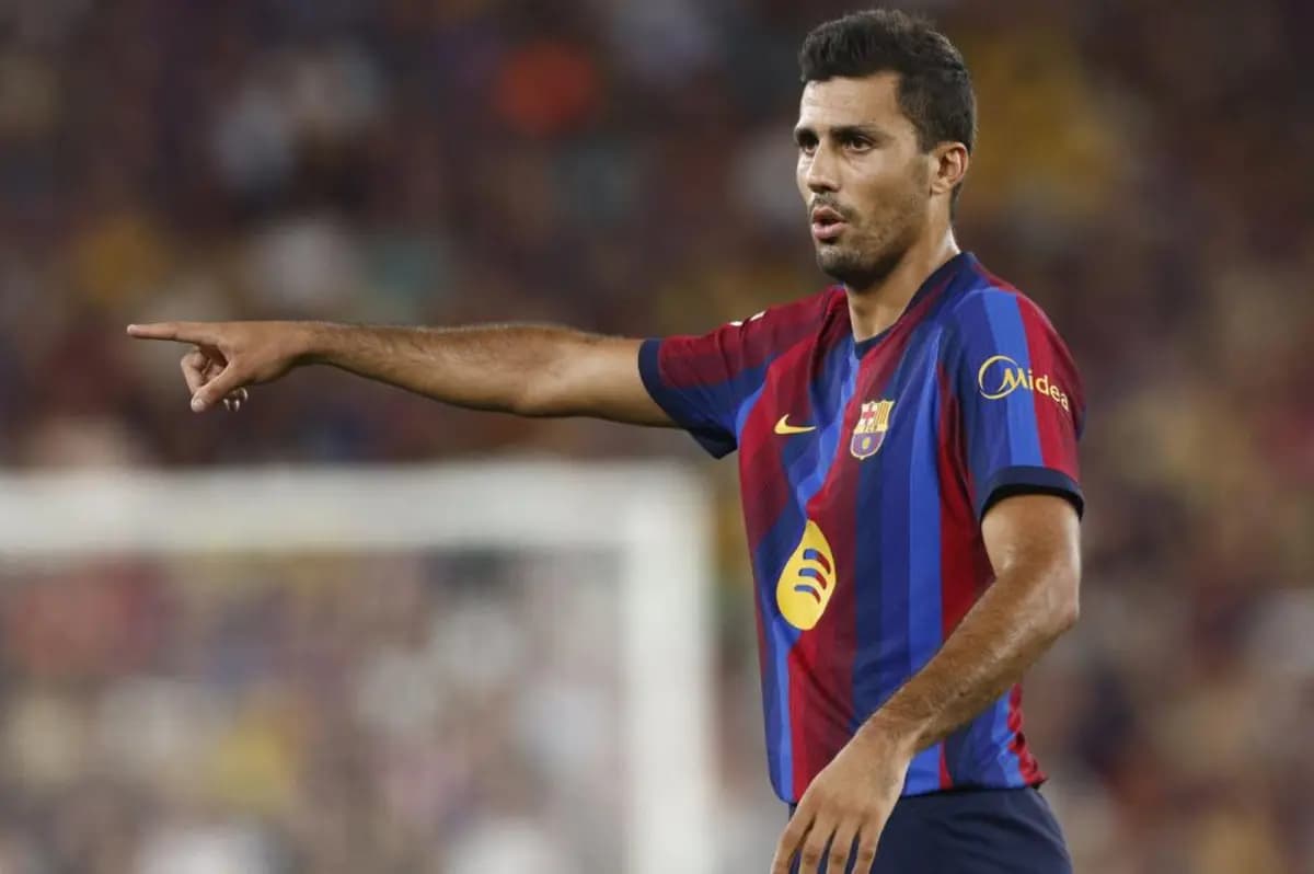 رودري يكشف كواليس تفضيله برشلونة على ريال مدريد