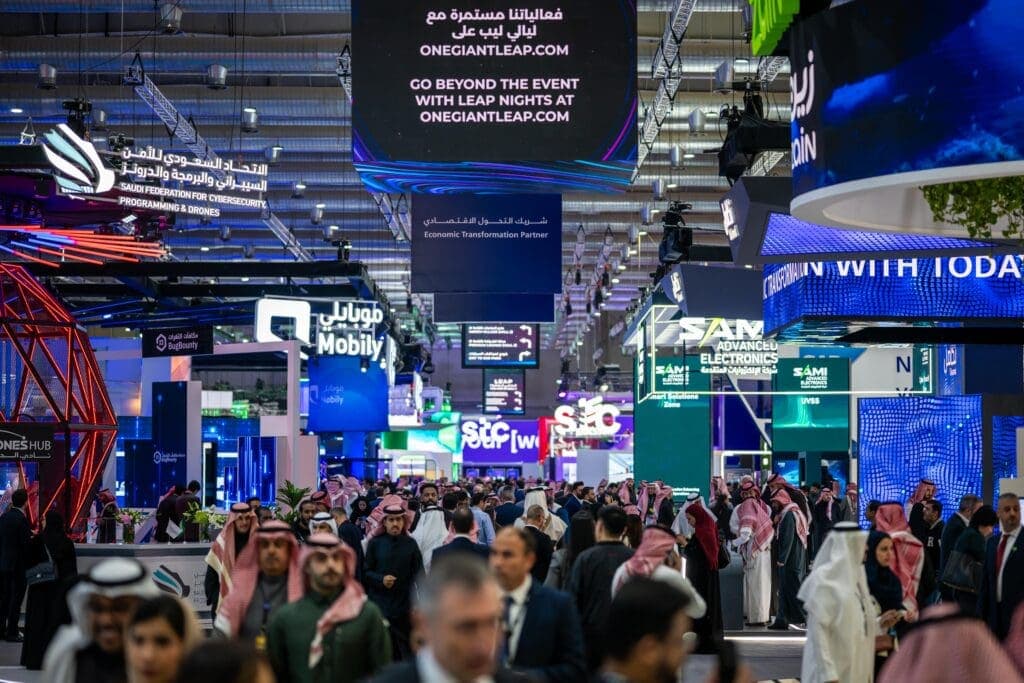AMD وهيوماين تدشنان حل AI in a Box في السعودية