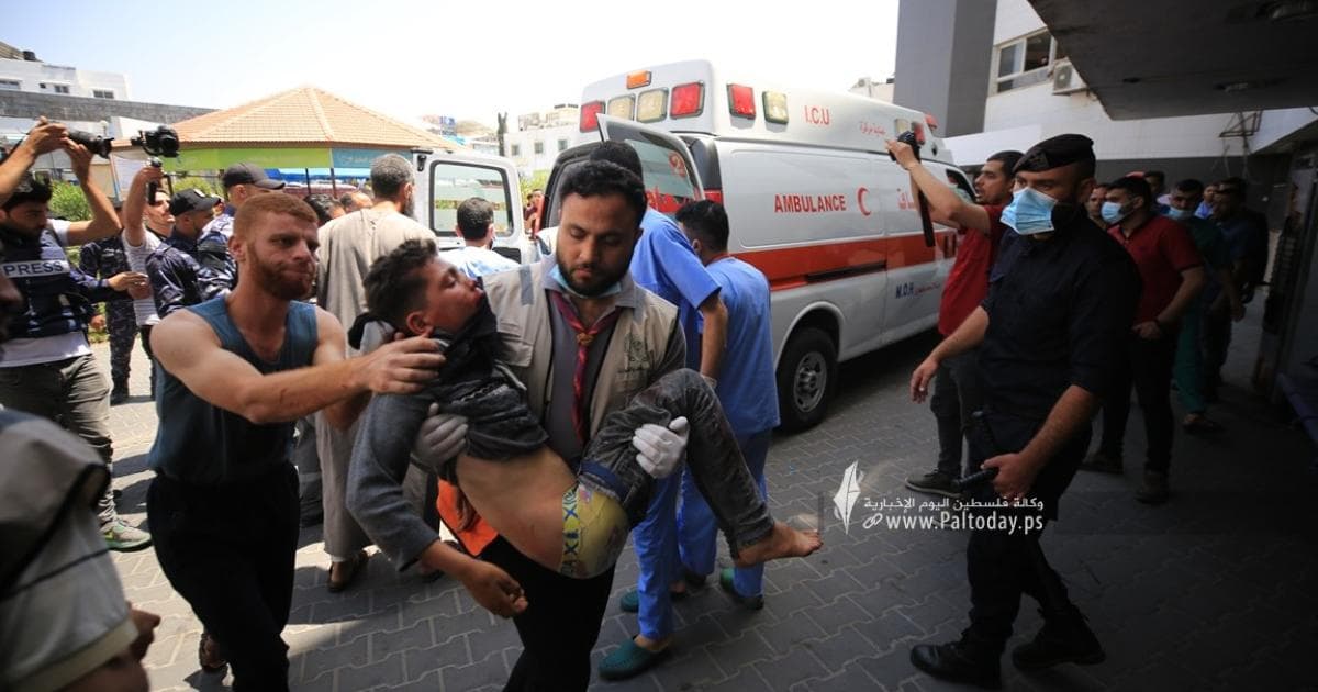 طفلة مصابة جراء هجوم الاحتلال على منزل في مخيم الشاطئ