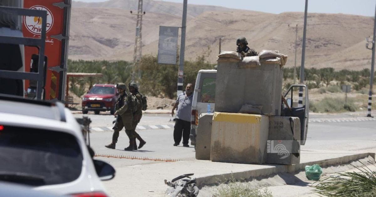 Occupation Adds New Gate Near Jerusalem