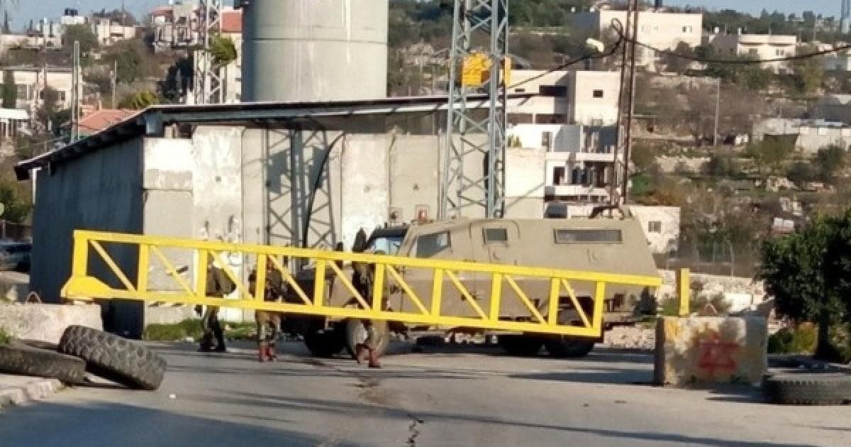 Occupation seals Jalazon camp entrance