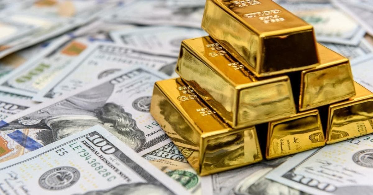 تراجع الذهب بعد ارتفاع اليوم والنفط يصعد