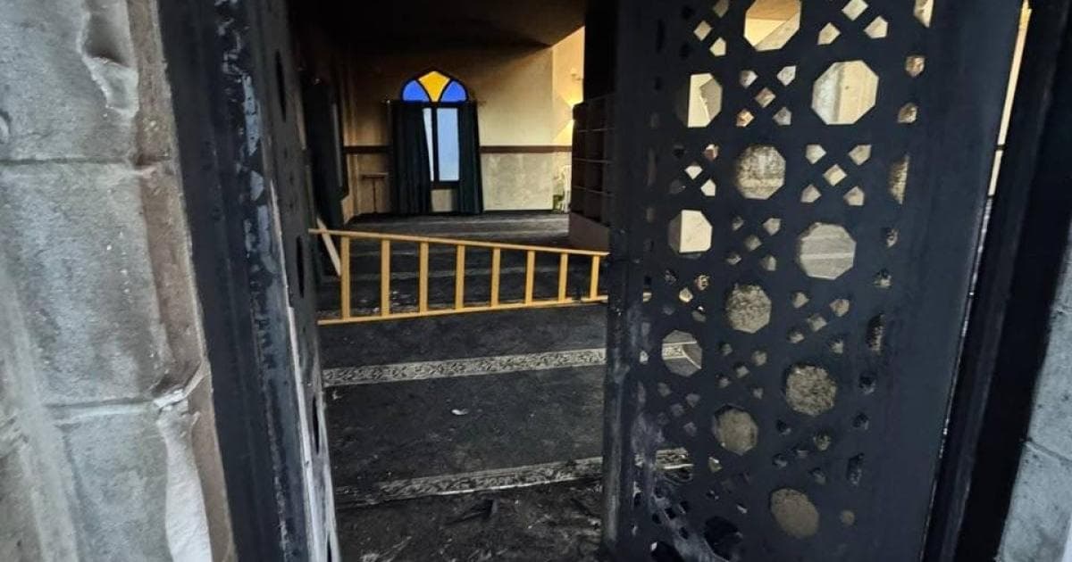 Colonists burn mosque under construction in Nablus