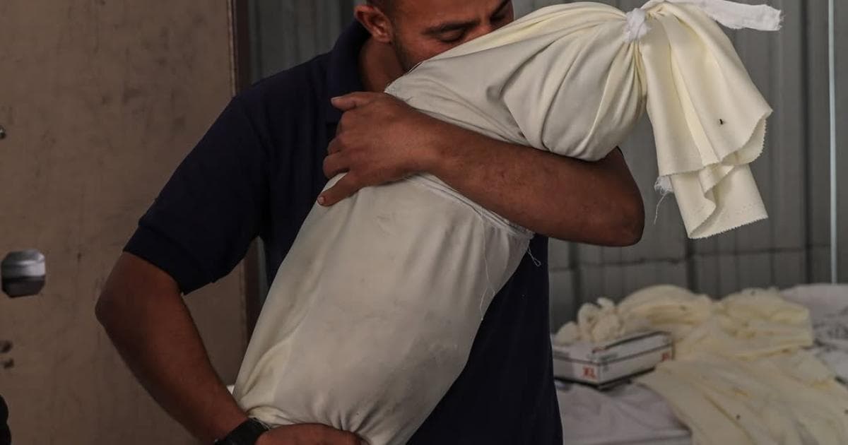 مقتل طفل جراء قصف إسرائيلي على الزوايدة